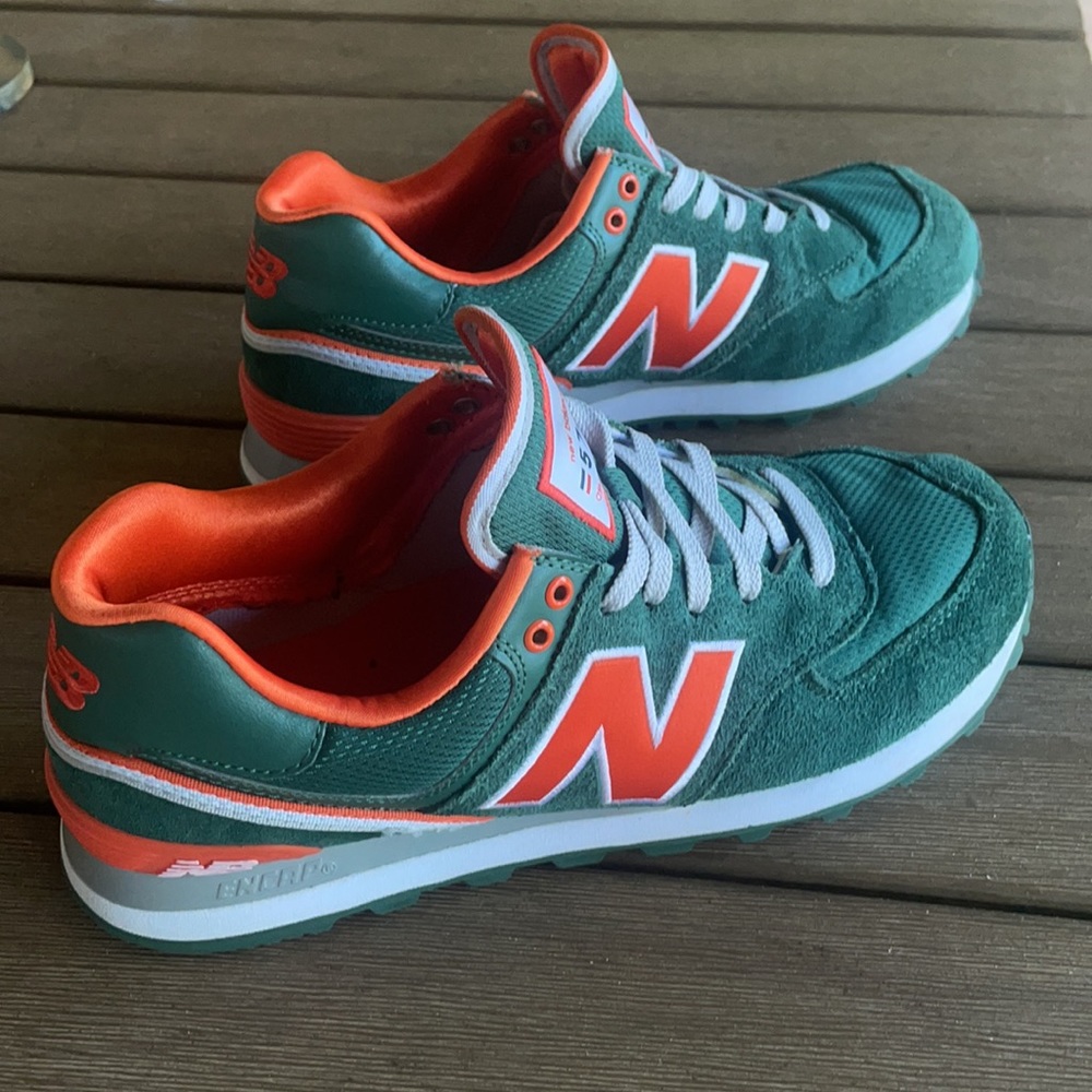 New Balance 574 Miami Hurricane sneakers. Men’s size 8